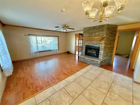 Living - 812 N Beaver St, Guymon, OK 73942 photo 1 of 3