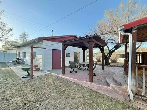 Exterior - 812 N Beaver St, Guymon, OK 73942 photo 8 of 9