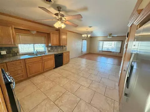Kitchen - 812 N Beaver St, Guymon, OK 73942 photo 1 of 4