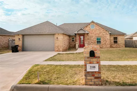 2108 Tumbleweed Ln, Altus, OK 73521
