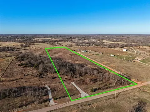 002 York Rd, Lexington, OK 73051