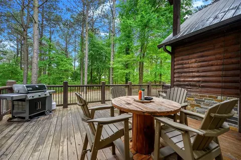 Exterior - 312 Sugar Pine Loop, Broken Bow, OK 74728 photo 6 of 10
