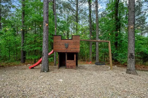Exterior - 312 Sugar Pine Loop, Broken Bow, OK 74728 photo 9 of 10