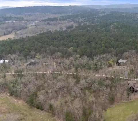 11 Banjo Ln, Broken Bow, OK 74728
