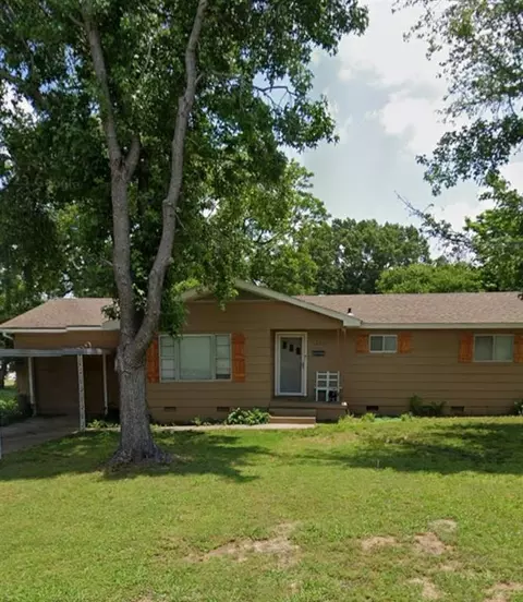 1204 S Seminole Ave, Wewoka, OK 74884