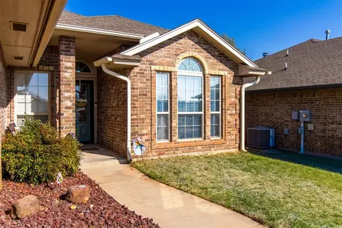 1808 January Pl, Moore, OK 73160 photo 3