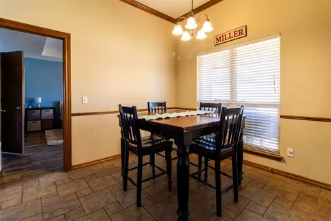 1808 January Pl, Moore, OK 73160 photo 9