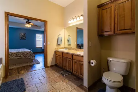 1808 January Pl, Moore, OK 73160 photo 22