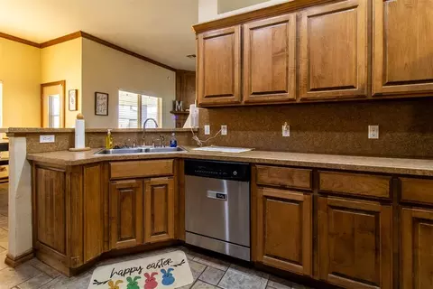 1808 January Pl, Moore, OK 73160 photo 11