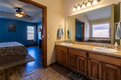 1808 January Pl, Moore, OK 73160 photo 21