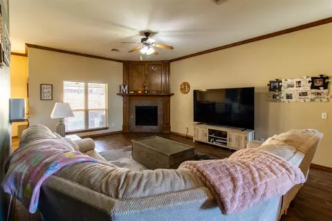 1808 January Pl, Moore, OK 73160 photo 5