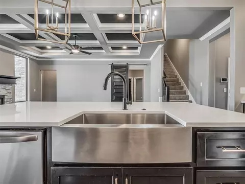Kitchen - 803 NE 33rd St, Moore, OK 73160 photo 3 of 9