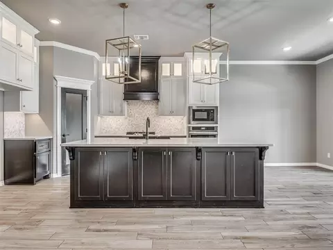 Kitchen - 803 NE 33rd St, Moore, OK 73160 photo 1 of 9