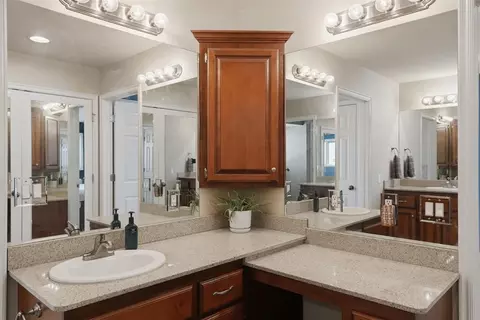 Bath - 1700 Augusta Dr, Ada, OK 74820 photo 3 of 5