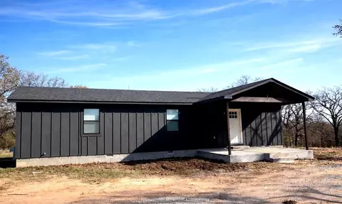 47725 110th St, Byars, OK 74831