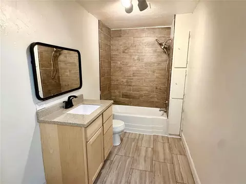 Bath - 408 S 5th St, Hammon, OK 73650 photo 4 of 4