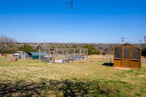 Exterior - 6400 E Simmons Rd, Guthrie, OK 73044 photo 15 of 17