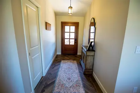 Entry Way - 6400 E Simmons Rd, Guthrie, OK 73044 photo 1 of 3