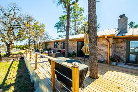 Exterior - 6400 E Simmons Rd, Guthrie, OK 73044 photo 10 of 17