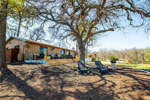 Exterior - 6400 E Simmons Rd, Guthrie, OK 73044 photo 8 of 17