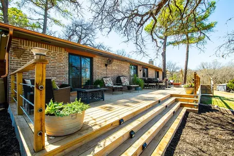 Exterior - 6400 E Simmons Rd, Guthrie, OK 73044 photo 7 of 17
