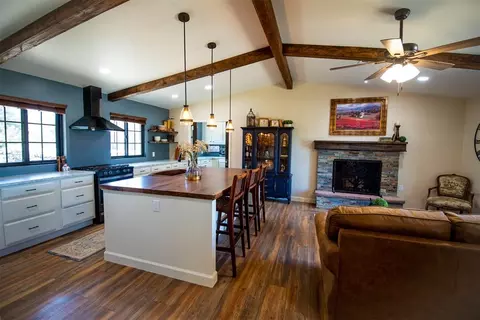 Kitchen - 6400 E Simmons Rd, Guthrie, OK 73044 photo 1 of 6