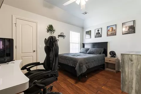 Bedroom - 425 Summit Hill Rd, Norman, OK 73071 photo 4 of 4