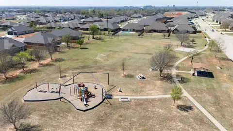 View/Area - 425 Summit Hill Rd, Norman, OK 73071 photo 4 of 4