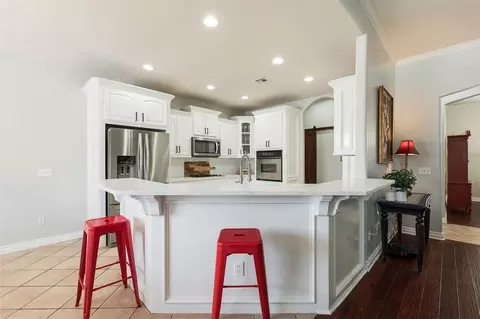 Kitchen - 425 Summit Hill Rd, Norman, OK 73071 photo 1 of 5