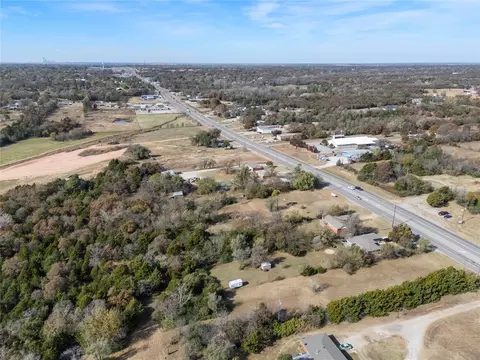 12512 NE 23rd St, Nicoma Park, OK 73020