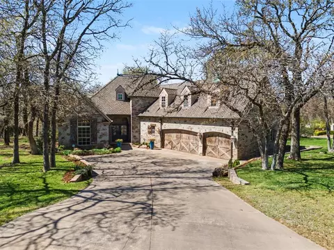 1425 Manchester Ave, Edmond, OK 73034