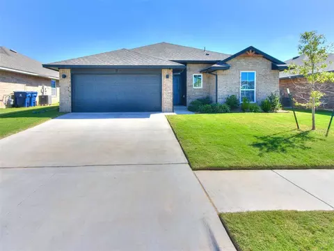 1004 Acacia Creek Dr, Yukon, OK 73099