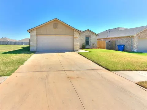 626 Audrey Dr, Tuttle, OK 73089