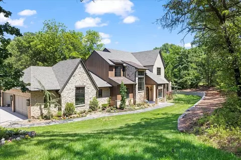 13700 Shoreline Blvd, Edmond, OK 73013