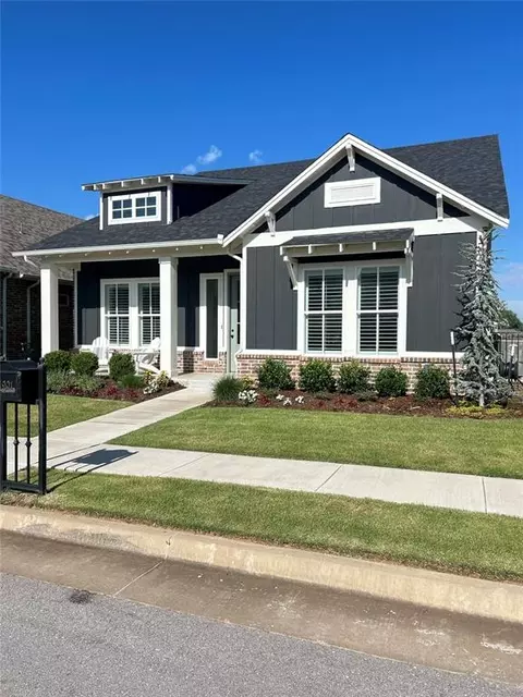 1901 Plaza District Dr, Edmond, OK 73034