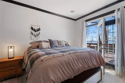 Bedroom - 56201 E 285 Rd #25, Monkey Island, OK 74331 photo 2 of 4