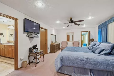 Bedroom - 5418 E Highway 37 Hwy, Tuttle, OK 73089 photo 1 of 4