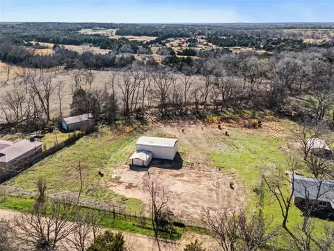 16310 Crosslin Rd, Shawnee, OK 74801