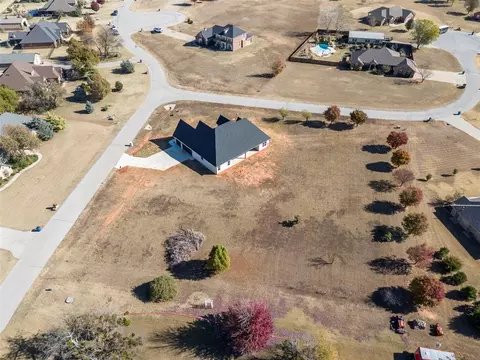 View/Area - 7222 Jordan Dr, Tuttle, OK 73089 photo 7 of 10