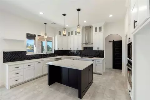 Kitchen - 7222 Jordan Dr, Tuttle, OK 73089 photo 1 of 5