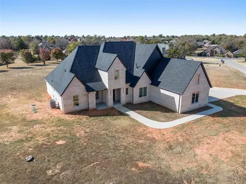 View/Area - 7222 Jordan Dr, Tuttle, OK 73089 photo 2 of 10