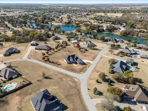 View/Area - 7222 Jordan Dr, Tuttle, OK 73089 photo 6 of 10