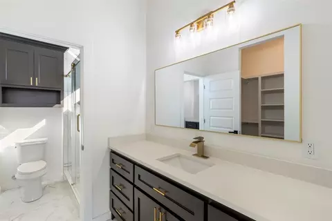 Bath - 7222 Jordan Dr, Tuttle, OK 73089 photo 6 of 6