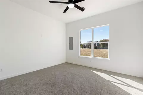 Bedroom - 7222 Jordan Dr, Tuttle, OK 73089 photo 4 of 5