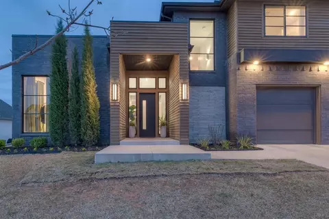2924 Sandstone Rdg, Edmond, OK 73034