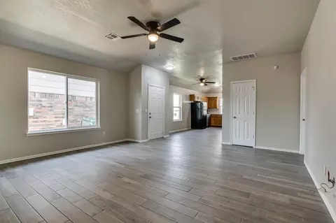 612 NW 121st St, Oklahoma City, OK 73114