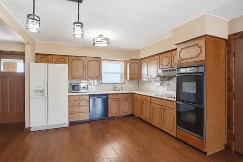 Kitchen - 2385 Mile 32 Rd, Guymon, OK 73942 photo 1 of 3