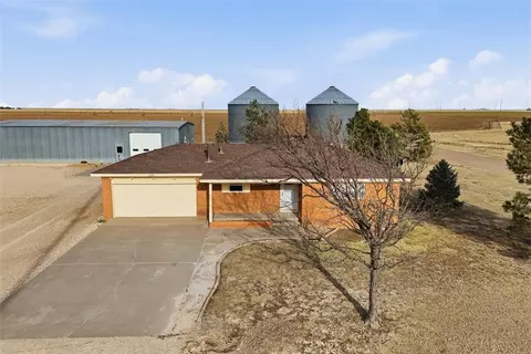 Exterior - 2385 Mile 32 Rd, Guymon, OK 73942 photo 2 of 3