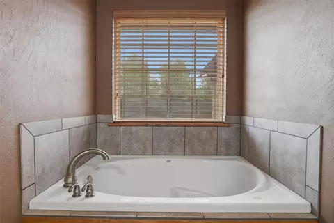 Bath - 1803 River Ridge Ln, Tuttle, OK 73089 photo 2 of 3