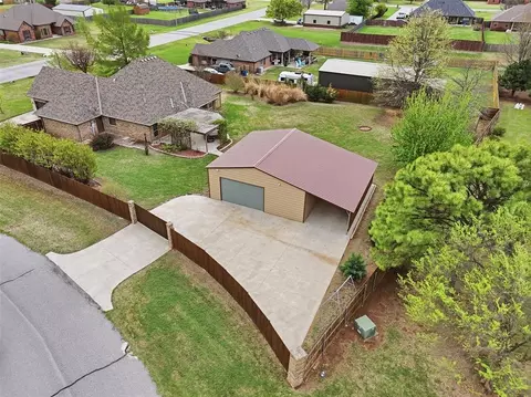 View/Area - 1803 River Ridge Ln, Tuttle, OK 73089 photo 3 of 5